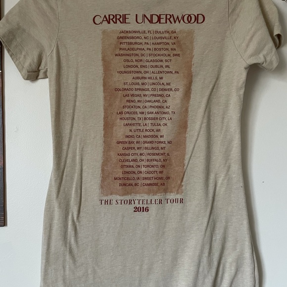 Carrie Underwood Storyteller Tour Shirt EUC - Picture 2 of 2